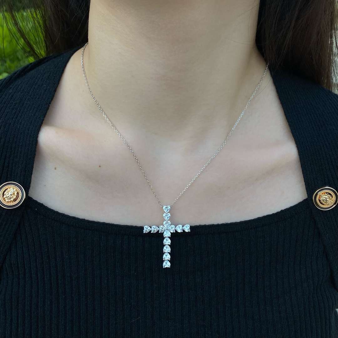 [AuraEcho]Radiant Cross Shape Necklace