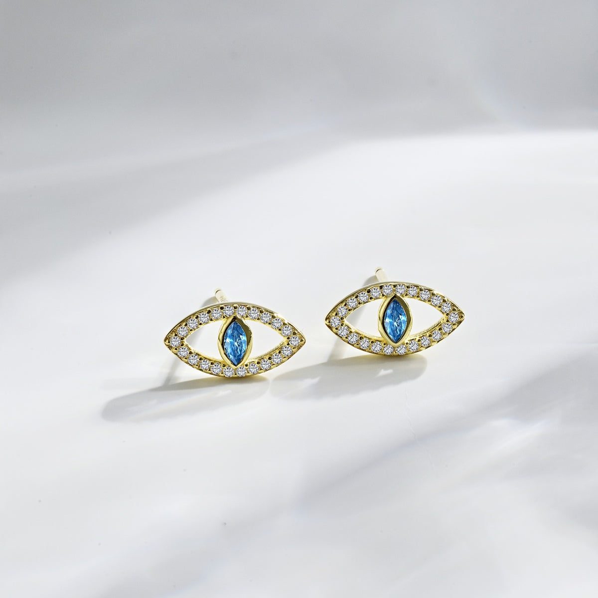 [AuraEcho]Blue Devil Eyes Hollow Stud Earrings