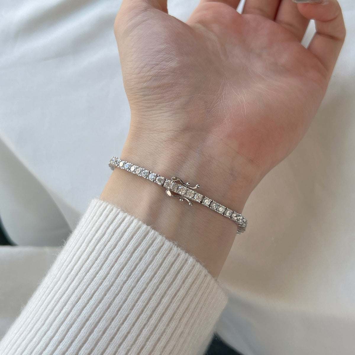 [AuraEcho]Dainty Charming Round Cut Tennis Bracelet