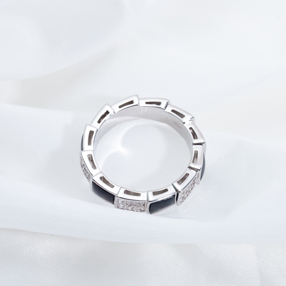 [AuraEcho]SERPENTI RING SILVER DIAMOND BLACK MOP 4MM