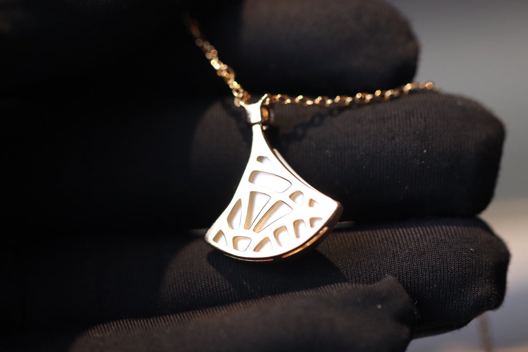 [AuraEcho]DREAM NECKLACE WHITE MOP PINK GOLD 1 DIAMOND