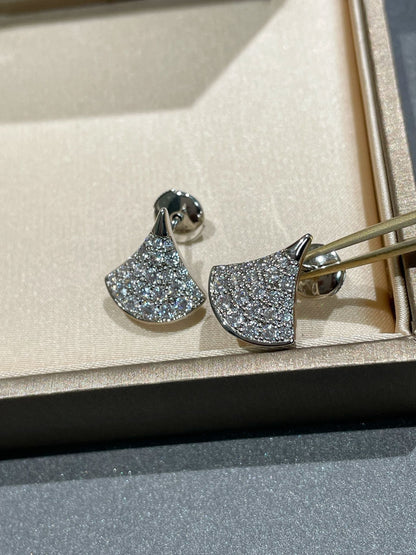 [AuraEcho]DREAM STUD EARRINGS DIAMOND