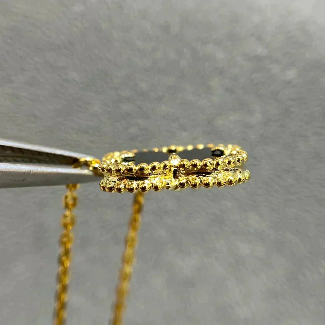 [AuraEcho]CLOVER 15MM BLACK ONYX SINGLE FLOWER NECKLACE