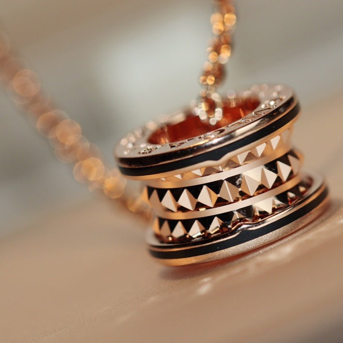 [AuraEcho]ZERO 1 ROCK PEDANT PINK GOLD BLACK NECKLACE