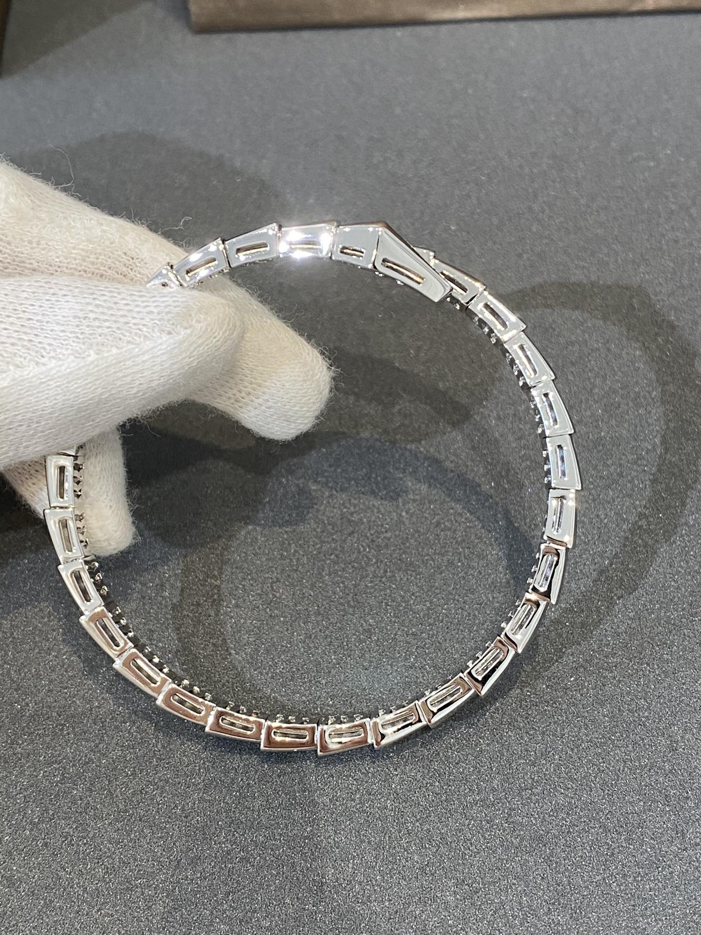 [AuraEcho]SERPENTI BRACELET DIAMONDS SILVER