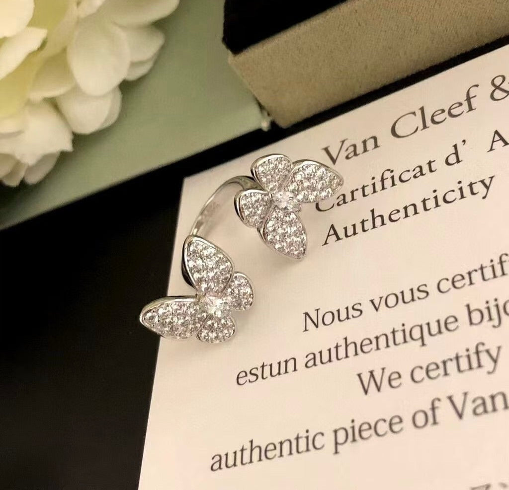 [AuraEcho]TWIN SILVER BUTTERFLY DIAMOND RING