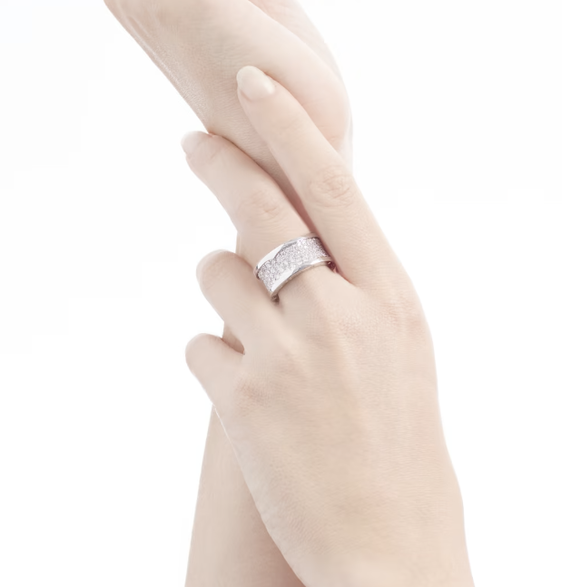 [AuraEcho]ZERO 1 WITH PAVED DIAMONDS ON THE SPIRAL RING