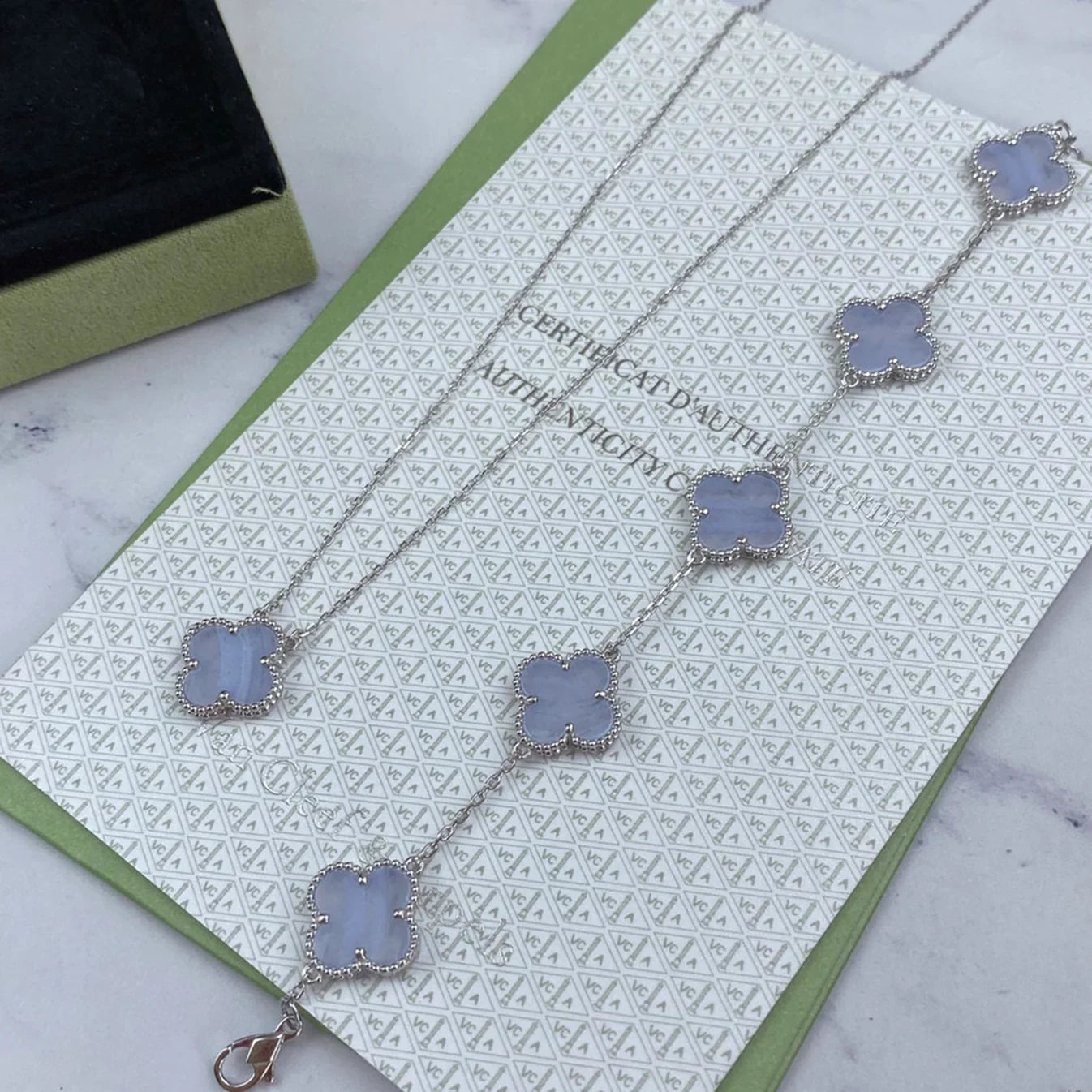 [AuraEcho] CLOVER 5 MOTIF PURPLE CHALCEDONY BRACELET COLLECTION