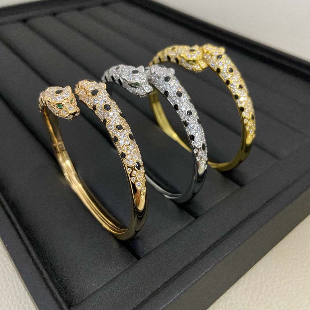 [AuraEcho]PANTHERE DOUBLE HEADED HALF DIAMOND OPEN BRACELET