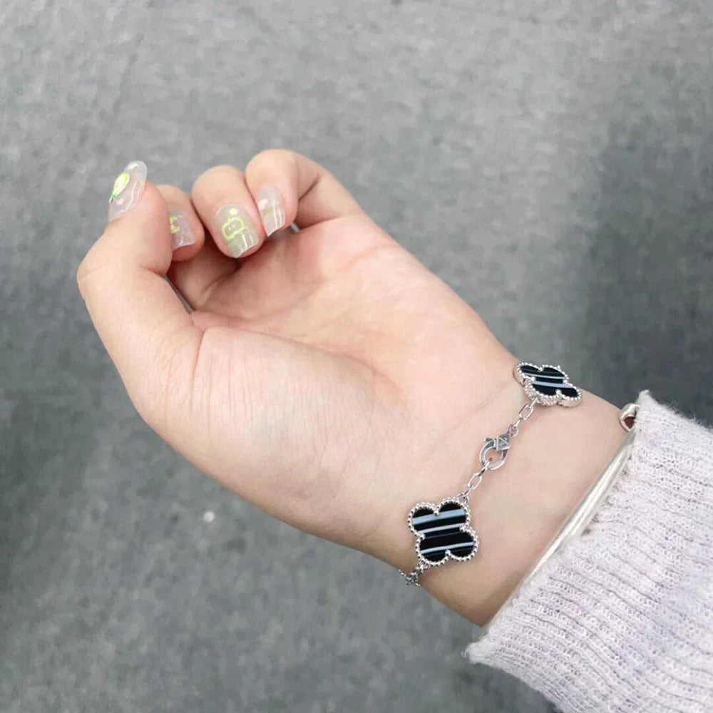 [AuraEcho] CLOVER 5 MOTIF PULSAR STONE BRACELET COLLECTION