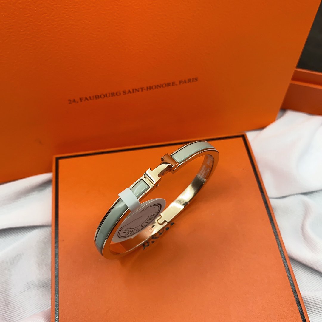 [AuraEcho]CLASSIC HM CLIC GREEN 8MM ENAMEL BRACELET