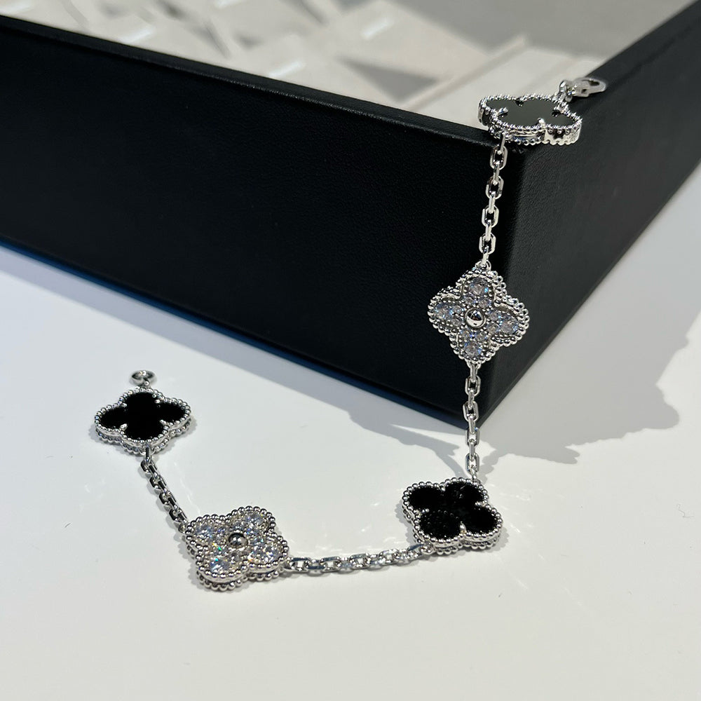 [AuraEcho] CLOVER 5 MOTIF ONYXS BRACELET COLLECTION