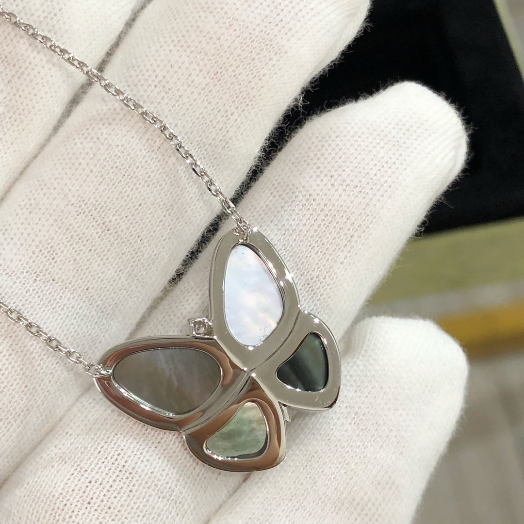 [AuraEcho]LARGE BUTTERFLY SILVER PENDANT DIAMOND NECKLACE
