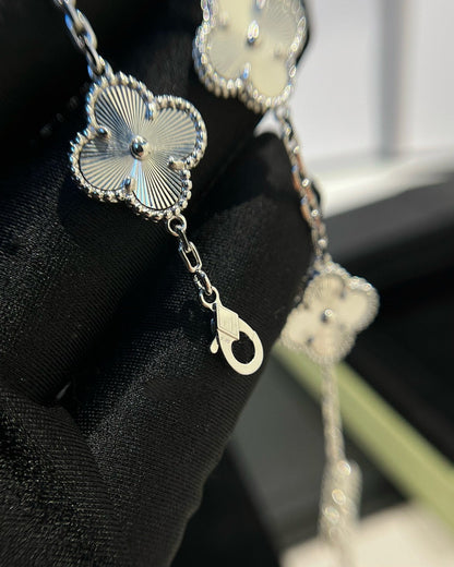 [AuraEcho]CLOVER SILVER 5 MOTIFS BRACELET